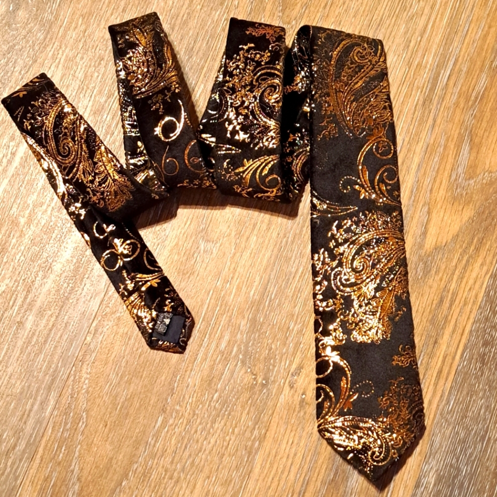 Gioberti Velvet Tie